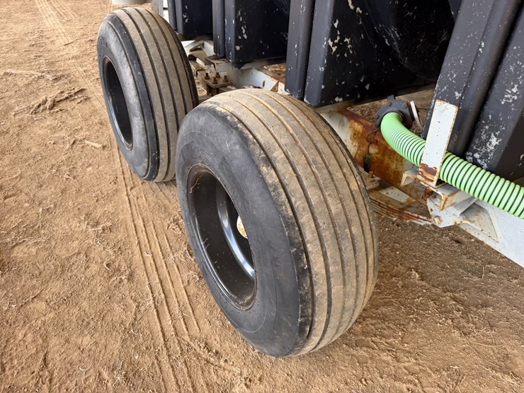 #40296-•-1600gal-t/a-nurse-trailer-image-8