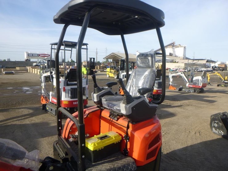 2026-tpm-18hs-hydraulic-excavator-image-19