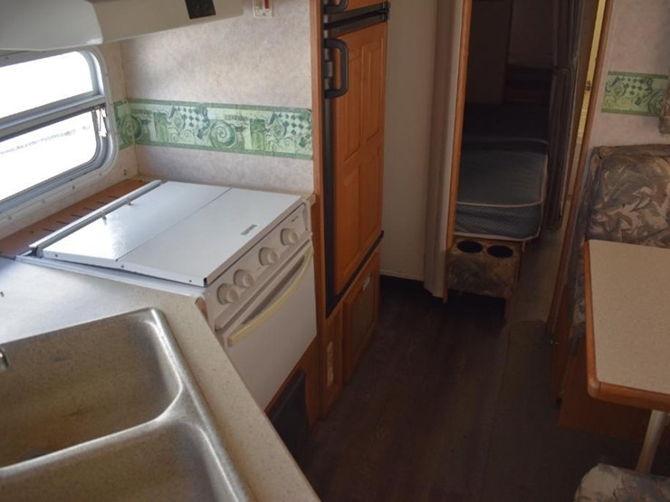 2008-forest-river-rockwood-8318ss-42661-image-40