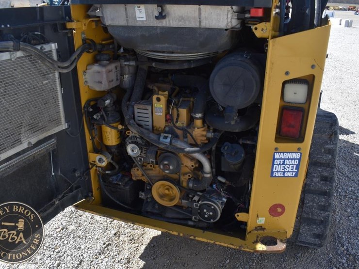 2017-caterpillar-259d-image-37