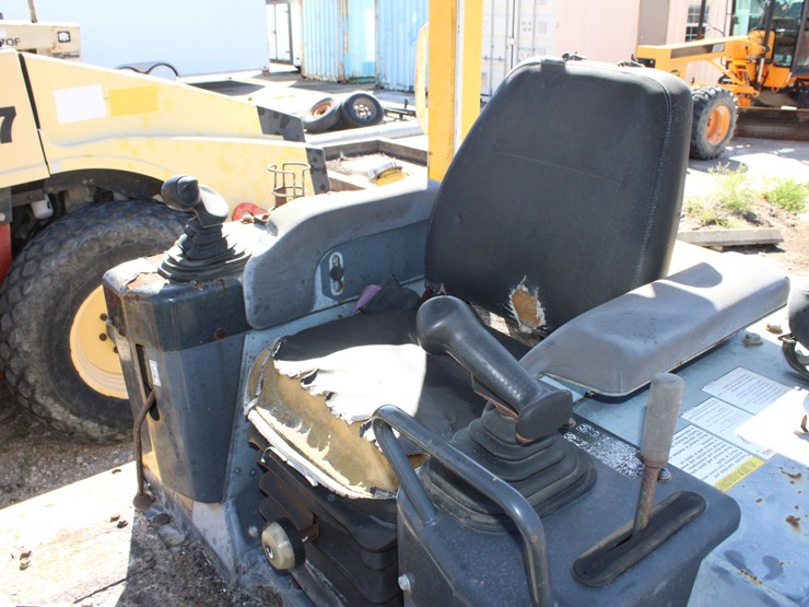 2006-komatsu-d37px-21a-image-5