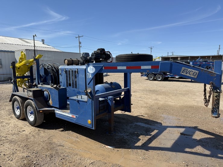 2006-evco-2.5-85-ton-power-swivel-mtd-on-2006-evco-15-t/a-gooseneck-trailer-image-3