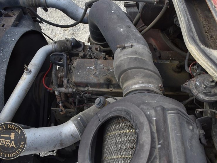 1993-international-8200-image-30