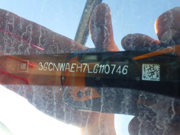 2020-chevrolet-1500-image-13