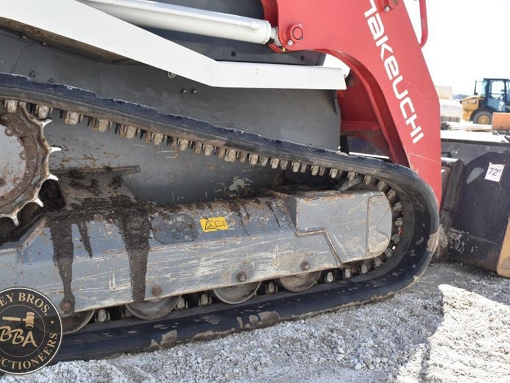 2020-takeuchi-tl8r2-image-39