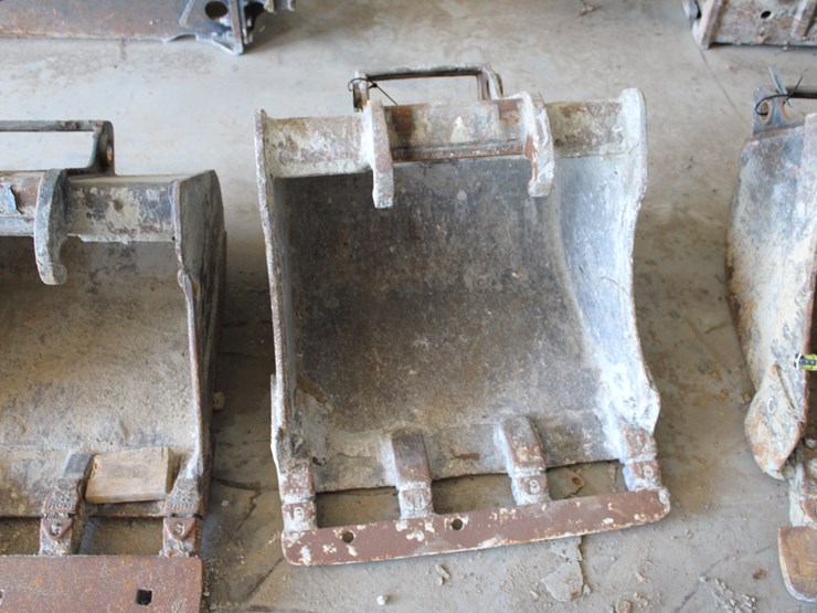 #4017-•-24-in-bucket-image-1