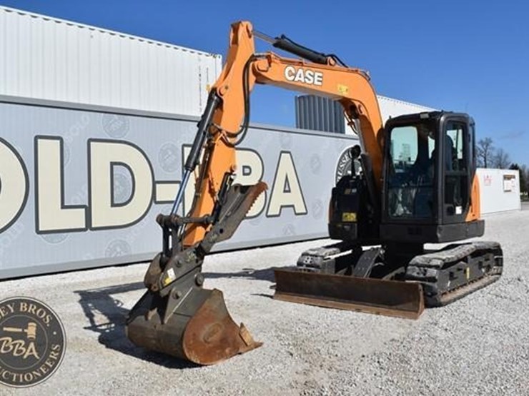 2022-case-cx75csr-image-3