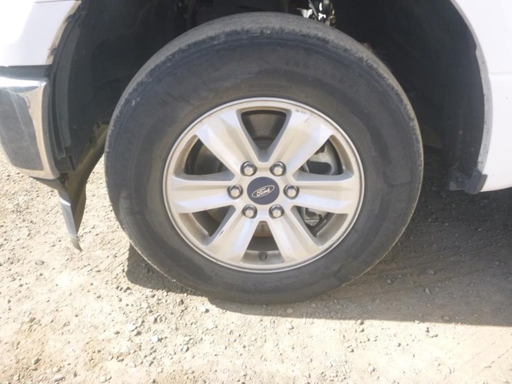 2020-ford-f150-image-16