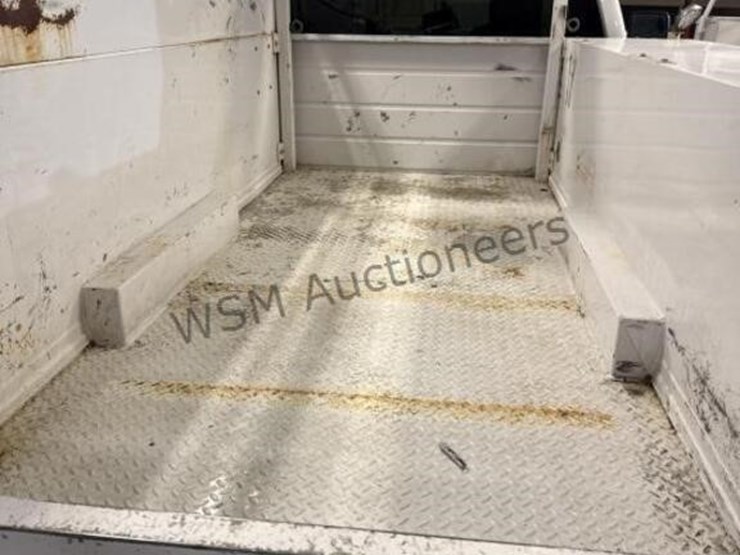 2012-ford-f550-image-11