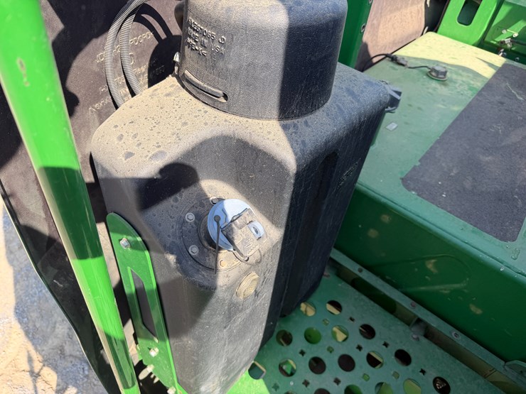 2014-john-deere-s670-image-120