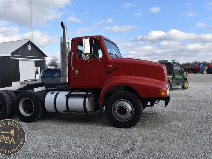 1993-international-8200-image-14