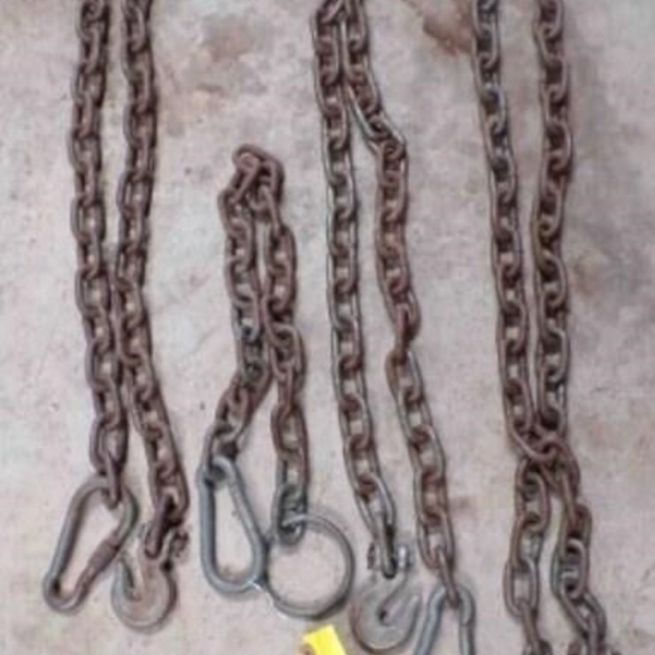 group of small chain