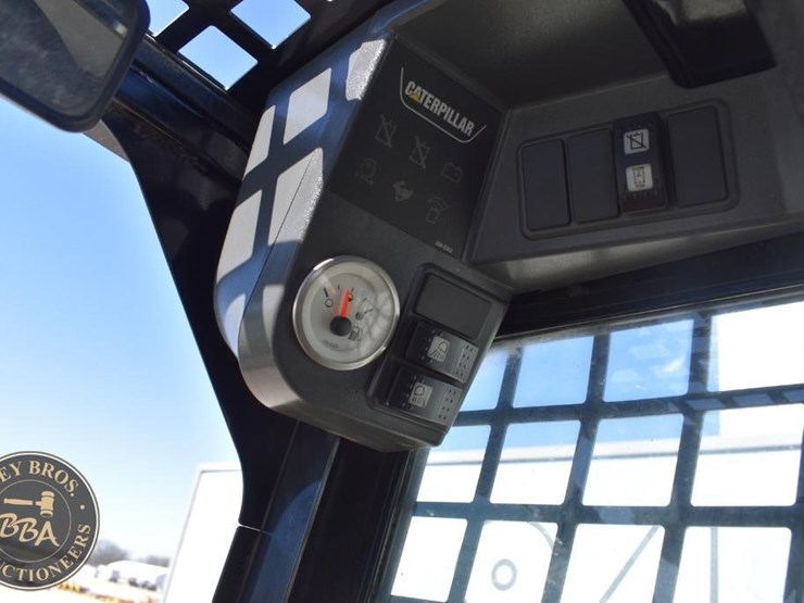 2012-caterpillar-257b3-image-53