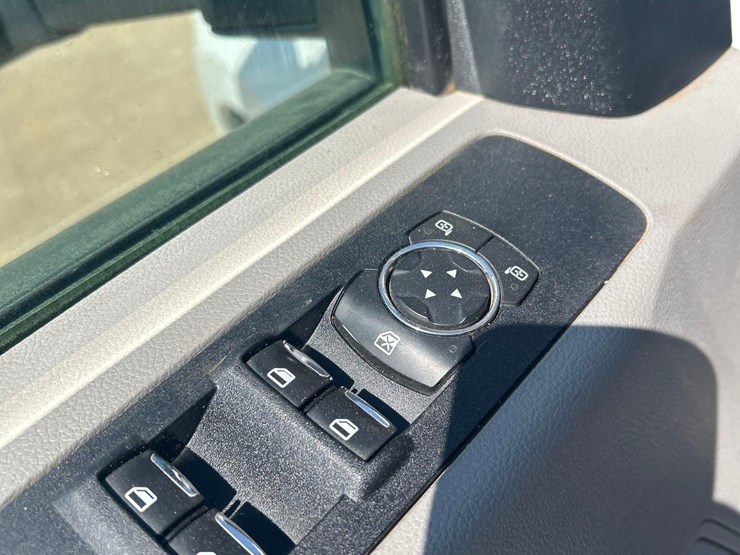 2019-ford-f350-xl-image-20