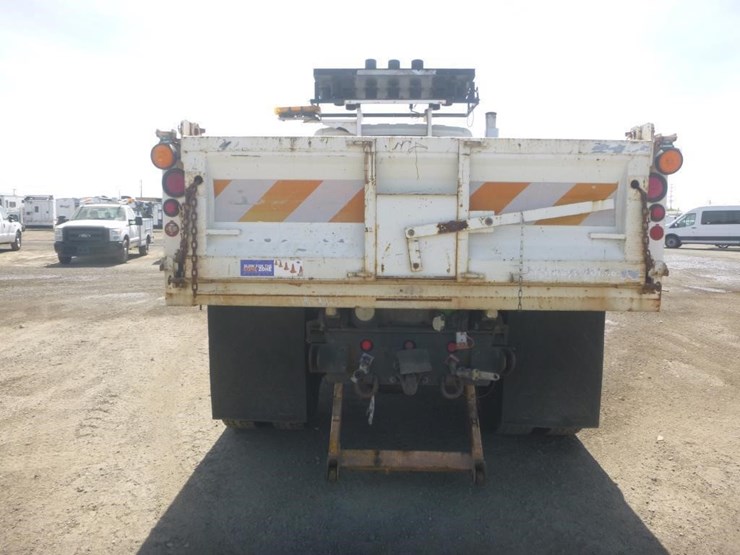 2004-international-7400-image-6