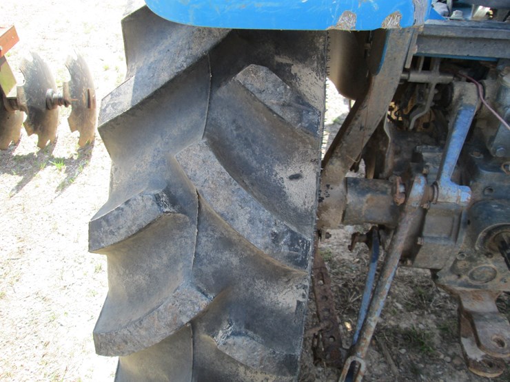 new-holland-1725-image-9