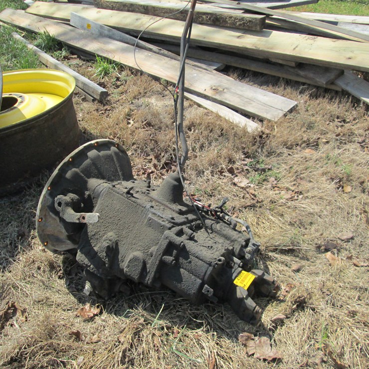 #43958 • Eaton Fuller 9sp Transmission w/PTO