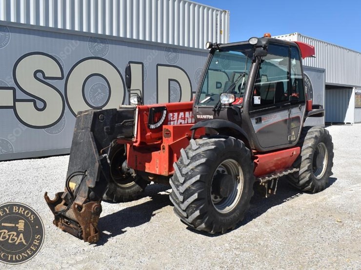 2013-manitou-mlt845-120-image-2