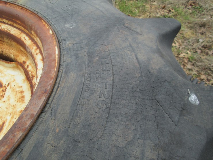 #38184-•-lot-of-(2)-goodyear-23.1-26-tractor-tires-image-5