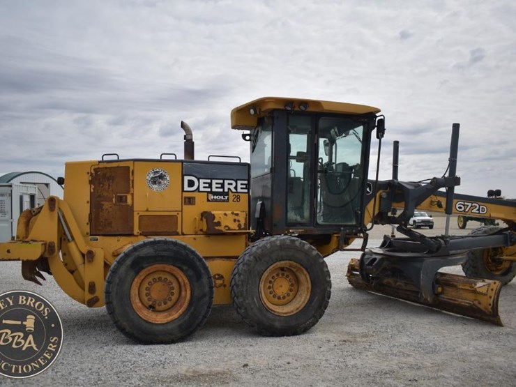 2007-deere-672d-image-16