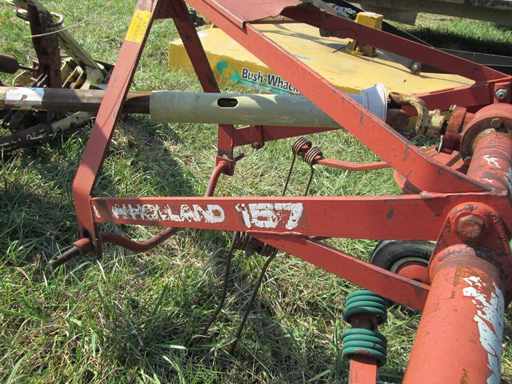 new-holland-157-image-7