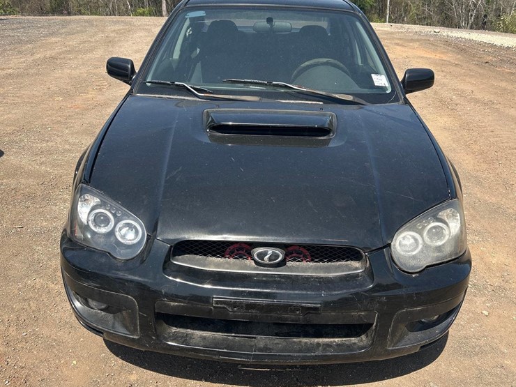 2004-subaru-impreza-awd-sedan-image-5