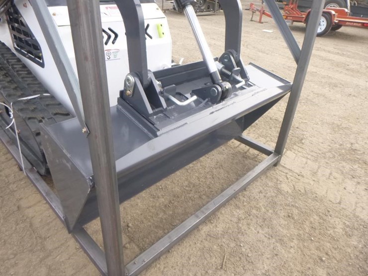 2026-zjg-zj-380-skid-steer-track-loader-image-8