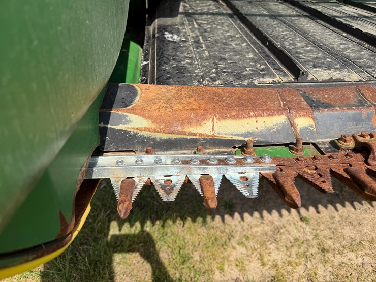 2017-john-deere-630fd-image-15