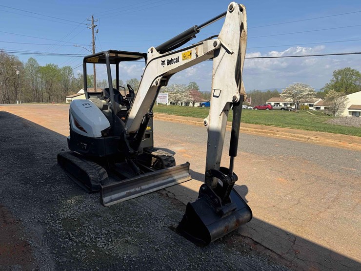 2020-bobcat-e35-image-9