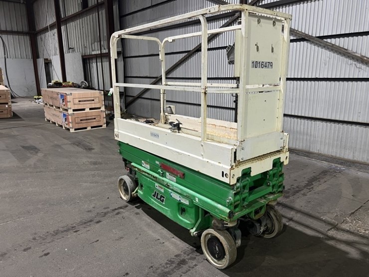 2017-jlg-1930es-image-2