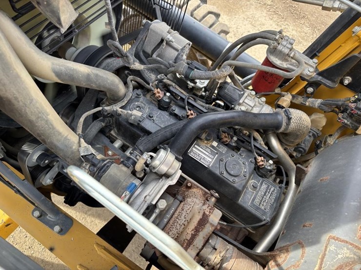 2019-deere-210lep-image-43