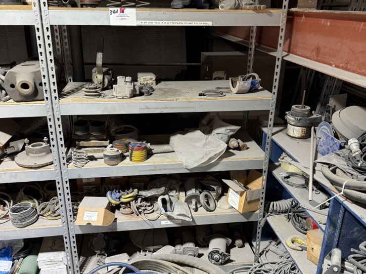 6-shelve-section-of-gd-tee-triplex-pump-&-weir-spm-pump-parts-image-1