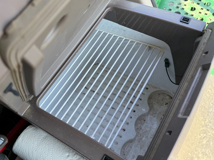 2014-john-deere-s670-image-179