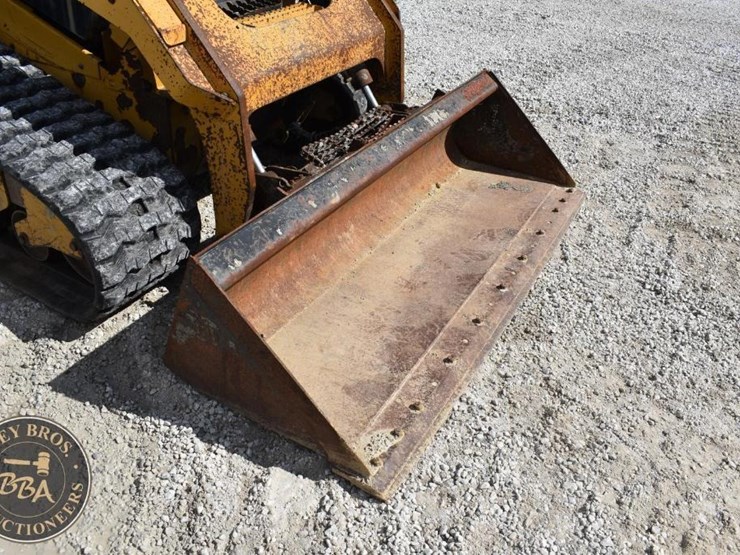 2020-caterpillar-289d3-image-25