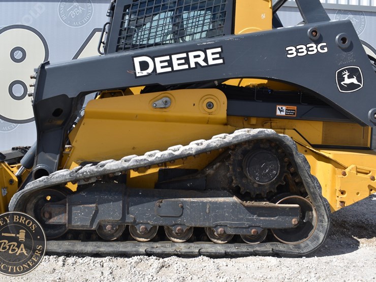 2020-deere-333g-image-36