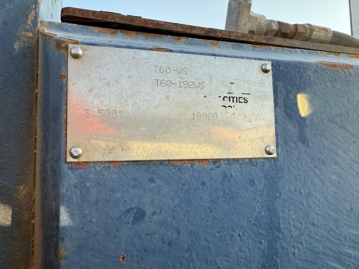 2018-caterpillar-c18-image-18