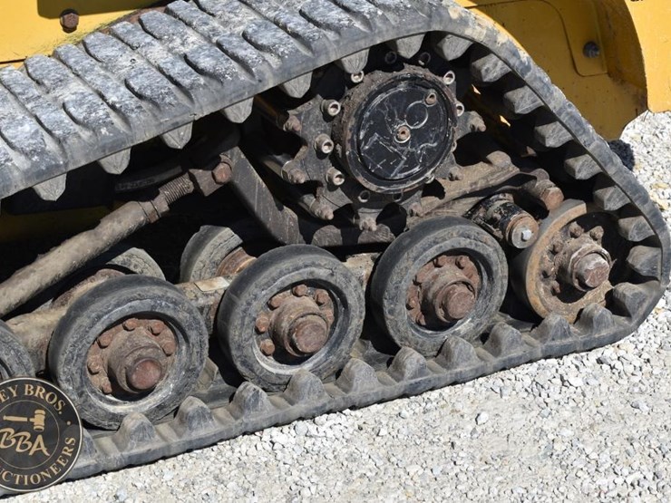 2012-caterpillar-257b3-image-38