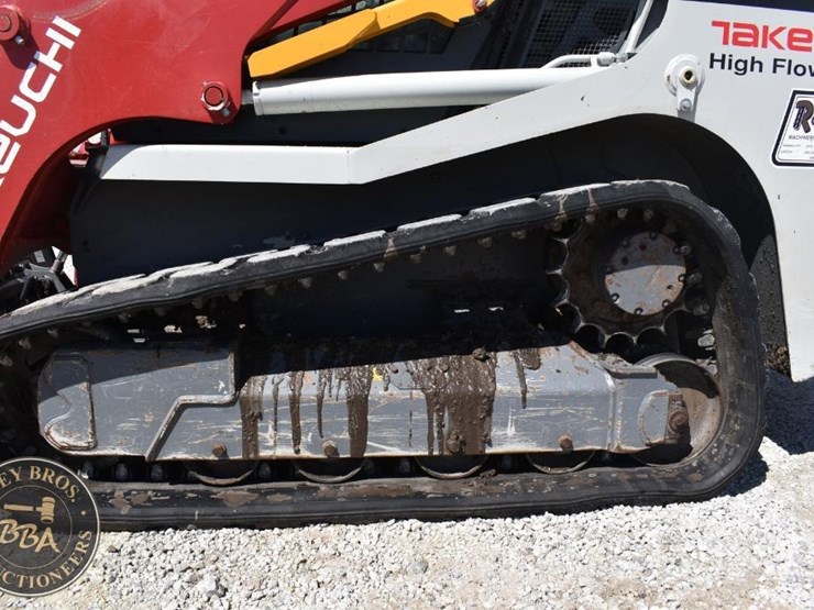 2020-takeuchi-tl8r2-image-24