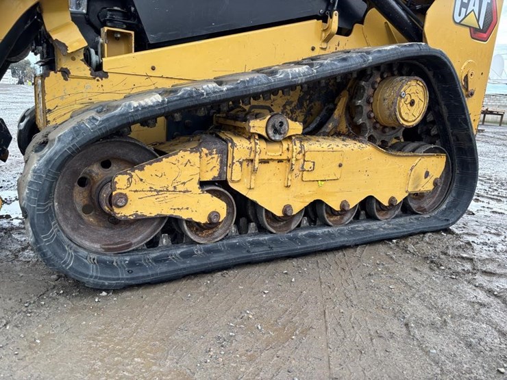 2021-caterpillar-259d3-image-15