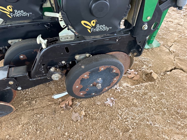 great-plains-yp825a-image-9