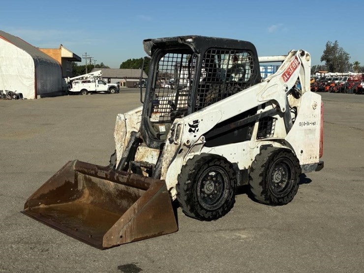 2017-bobcat-s570-image-1