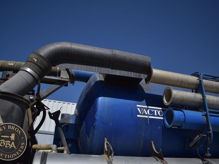 1996-ford-lnt8000-image-30