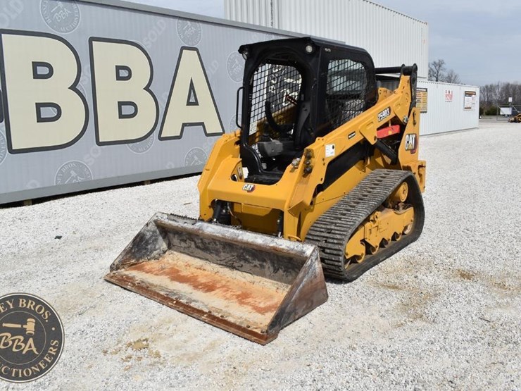 2023-caterpillar-259d3-image-2