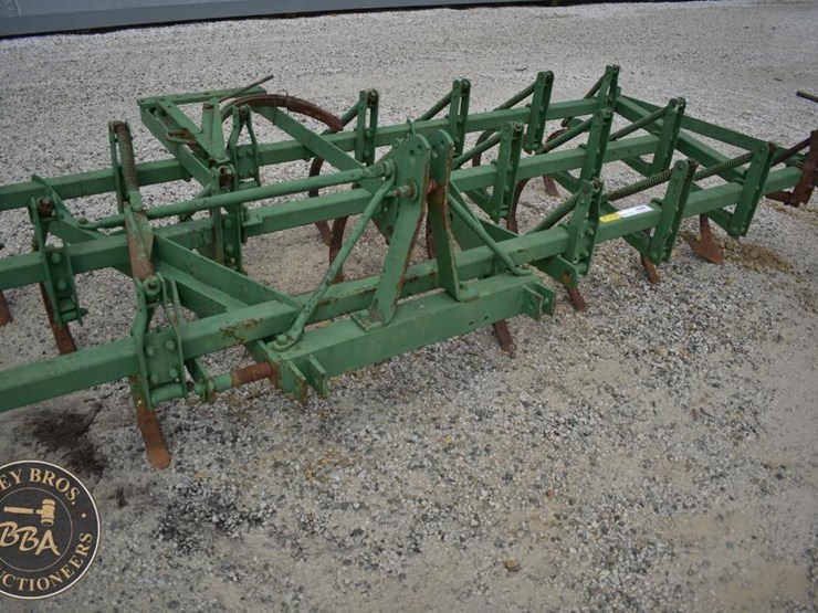 john-deere-14-image-9