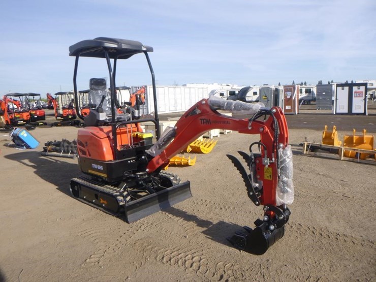 2026-tpm-18hs-hydraulic-excavator-image-2