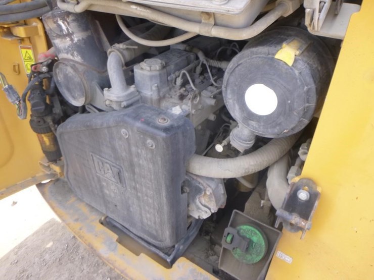 2009-caterpillar-246c-image-25