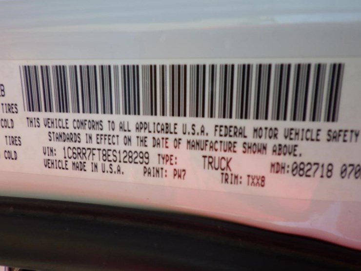 2014-dodge-1500-image-15