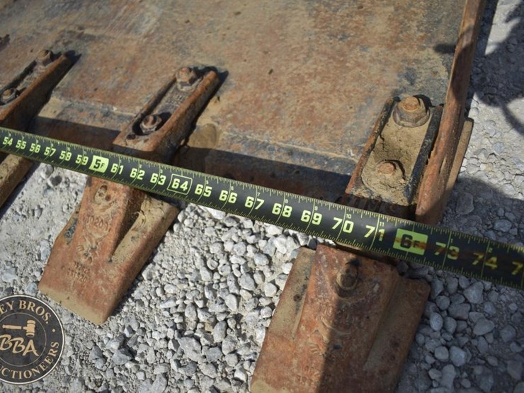 2022-caterpillar-259d3-image-21