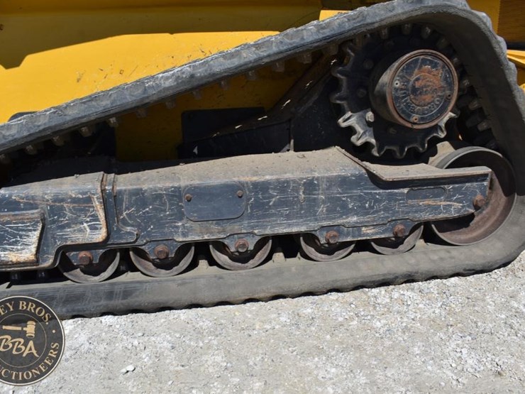 2019-deere-333g-image-41