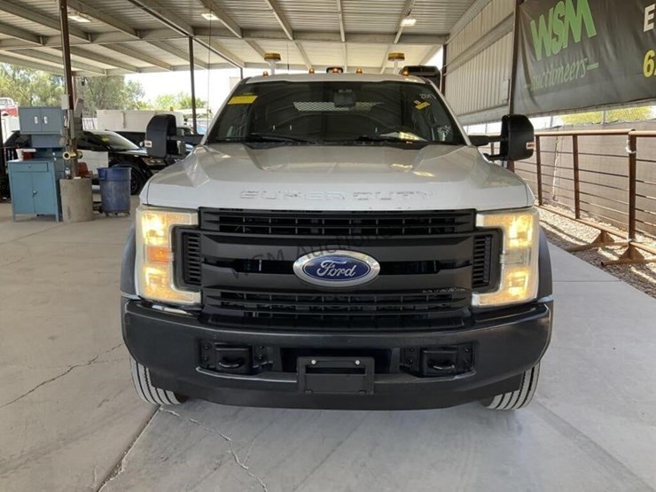 2017-ford-f550-image-3